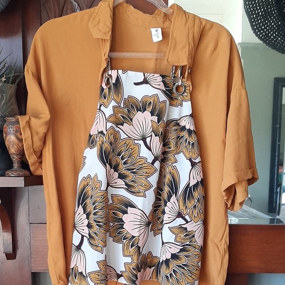 Mustard Coloured Shirt and Singlet Set Size 10/12 - Picture 11 of 11